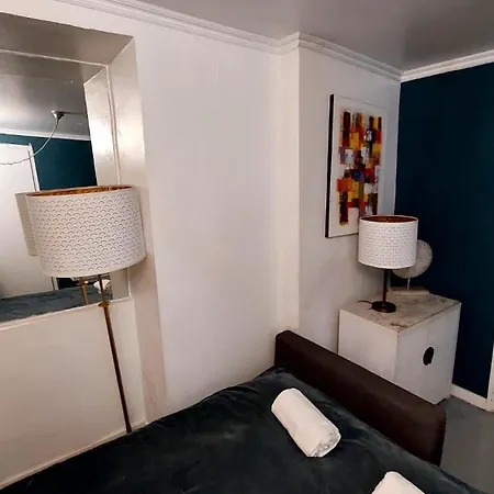 Charmy Oveelooking Rossio Apartment Lisbon